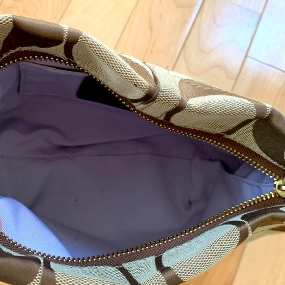 Matching coach purse and wallet - Picture 4 of 9